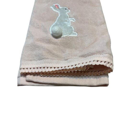 Blossoms Blooms Decorative Hand Towel Embroidered Bunny Rabbit Crochet Trim NEW - Picture 3 of 4